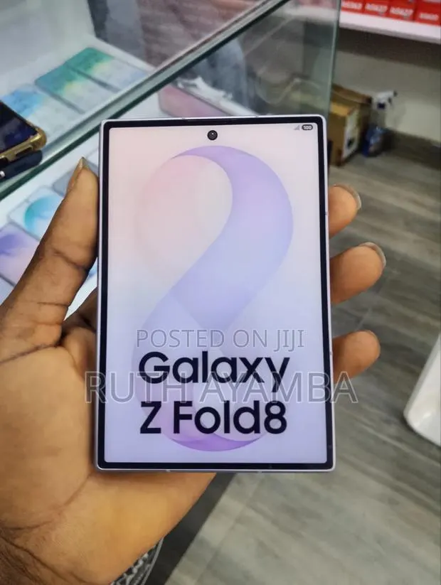 New Samsung Galaxy Z Fold8 256 GB Gray · Photo 1