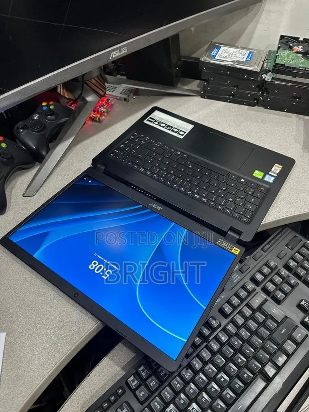 New Laptop Acer Aspire 5 8GB Intel Core i5 SSD 256GB · Photo 1