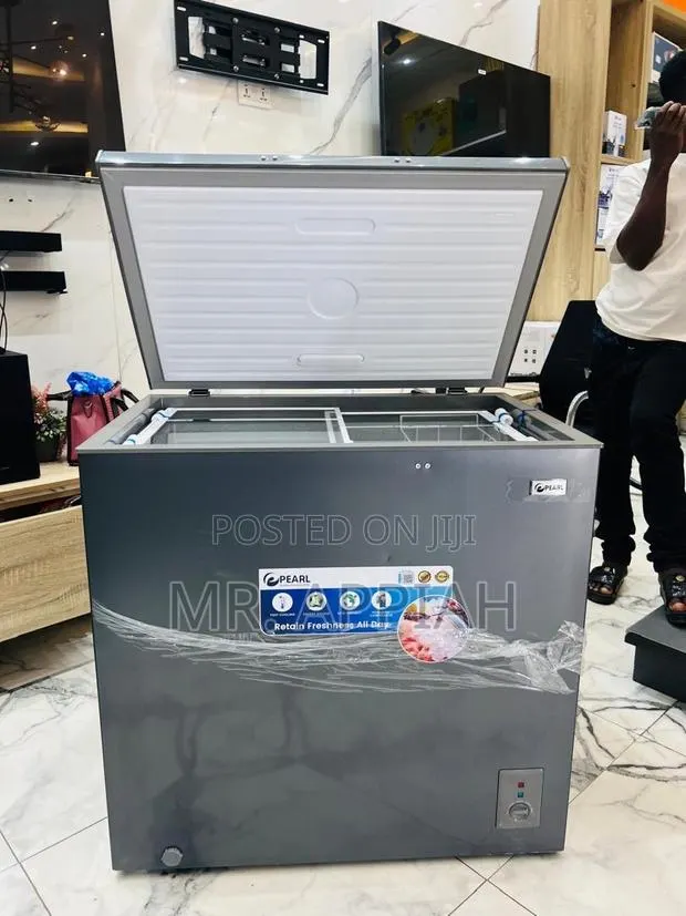 Order Classic Pearl PCF-2530 200L Single Door Chest Freezer · Photo 1