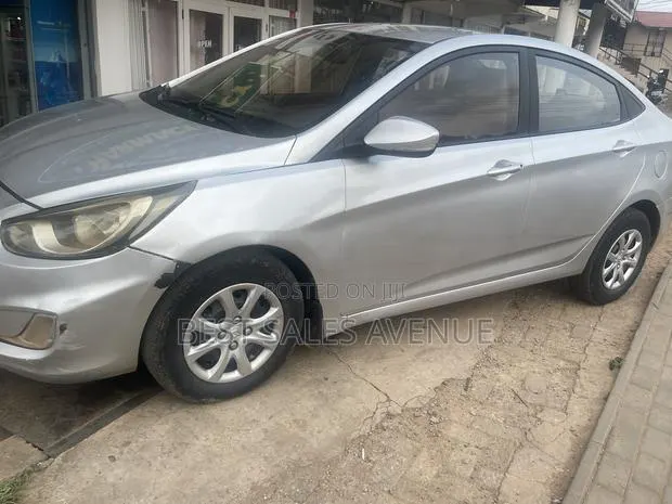 Hyundai Accent GLS 4dr Sedan (1.6L 4cyl 6A) 2014 Gray