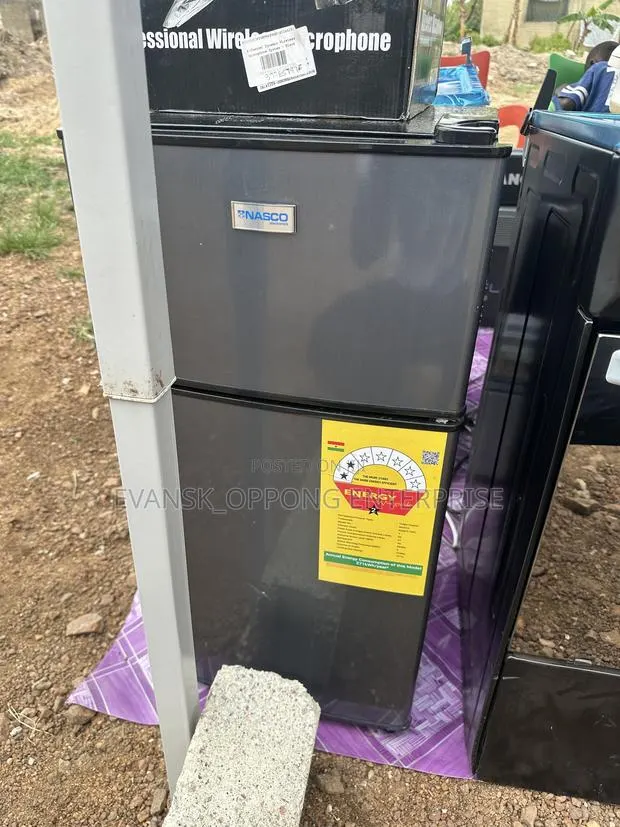 Nasco 76L Table Top Fridge · Photo 1