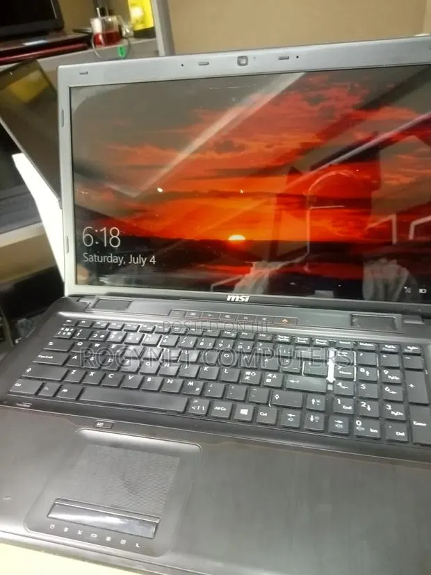Laptop MSI GP70 2PE Leopard 8GB Intel Core i7 HDD 700GB · Photo 1