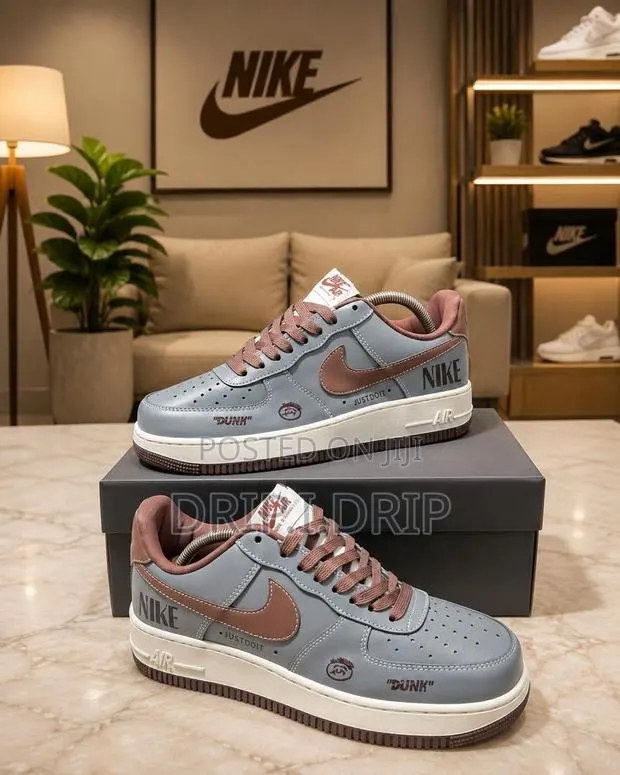 Airforce 1 “Just Do It”Comes in box.Very Classic and Tough.All Sizes · Photo 1