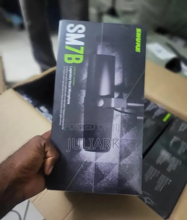 Shure Sm7b Microphone · Photo 1
