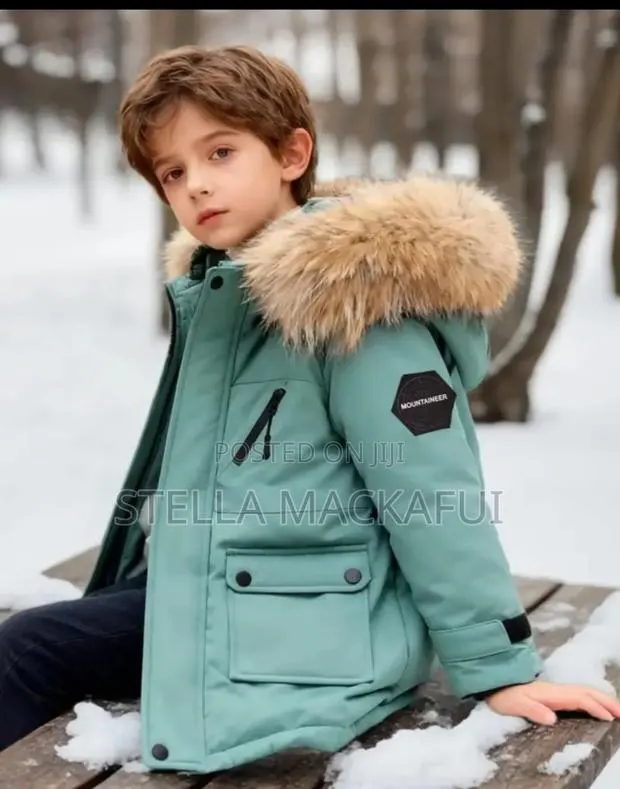 Kids Unisex Winter Jackets · Photo 2