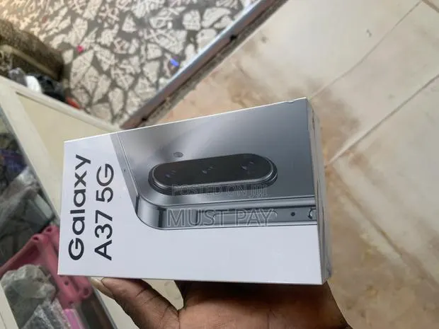 New Samsung Galaxy A37 256 GB Black · Photo 1