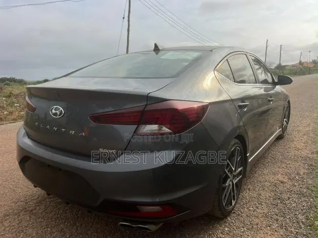 Hyundai Elantra 2020 Black · Photo 1