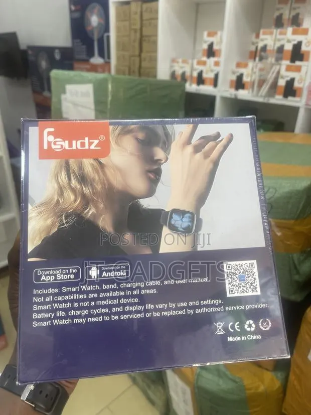 Fsudz 3-in-1 Smart Watch + Mini Fan · Photo 3