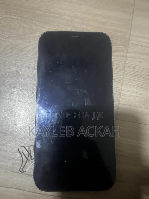 Apple iPhone 12 128 GB · Photo 1
