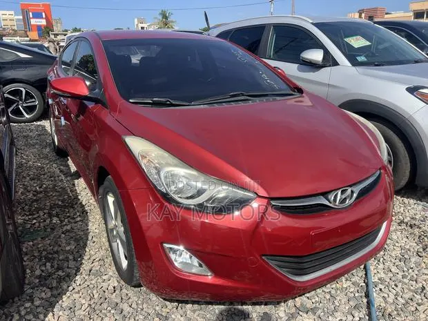Hyundai Avante 2013 Red · Photo 1