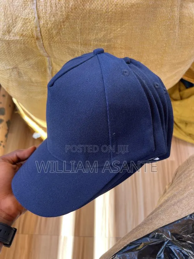 Caps in All Colors · Photo 4