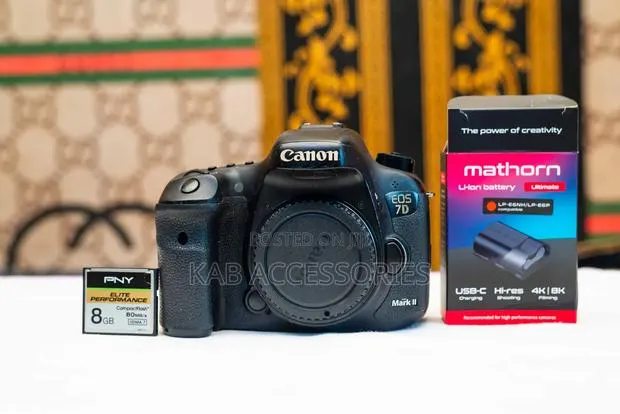 Canon Eos 7d II With 8GB Cf Express Card · Photo 1
