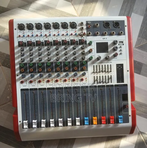 Yamaha QR Powered Mixer With Bluetooth Connectivity · Photo 1