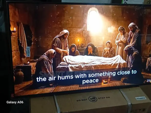 Samsung 43” Smart Tv With Advanced Picture Enhancement · Photo 1