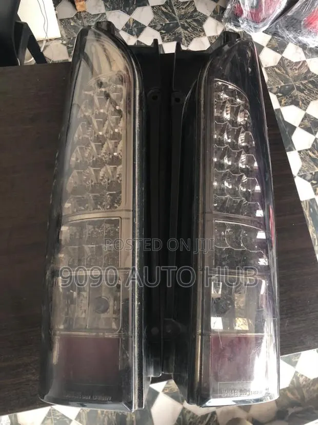 Toyota Hiace (T Taillight (Foreign Used – Premium OEM) · Photo 1