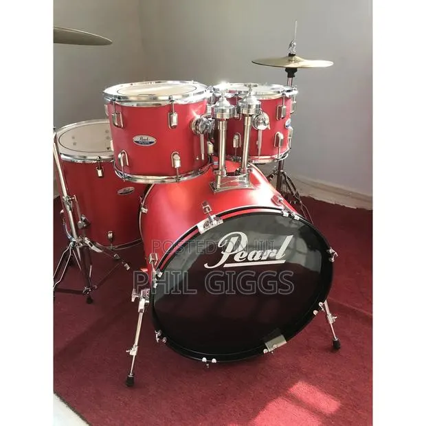 Pearl Mapex Yamaha 5 Set Drums · Photo 1