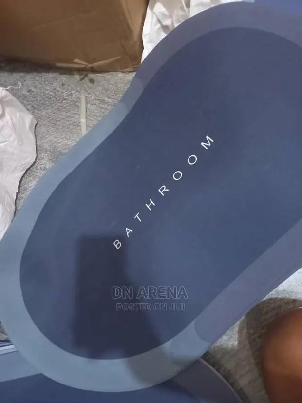 Super Absorbent Bath Mat Large Size · Photo 1