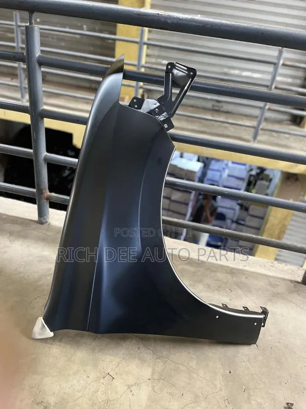 Mitsubishi Outlander 2016 Fenders 2017, 2018, 2019, 2020, 2021 Fender · Photo 1