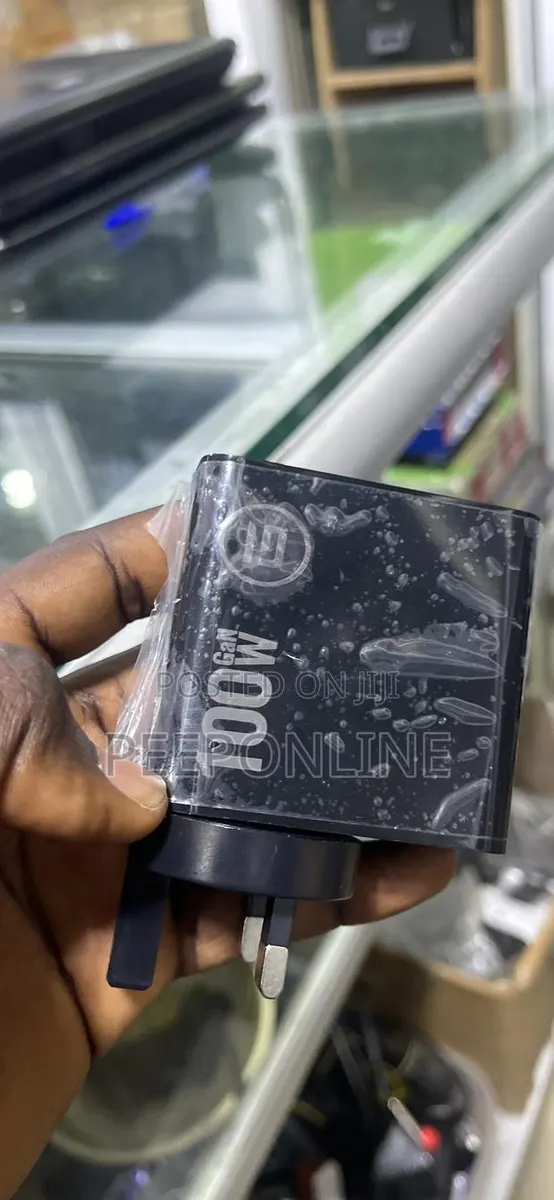 100watts Charger Wih Uk Eu Us Au Plugs · Photo 1