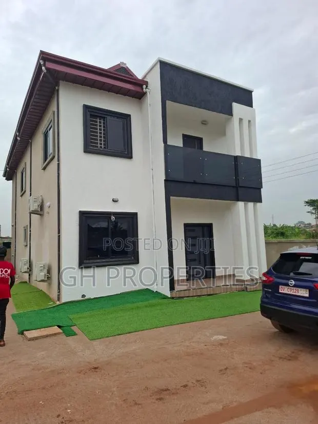 3bdrm House in Sokoban Kwanwoma., Kumasi Metropolitan for sale · Photo 1