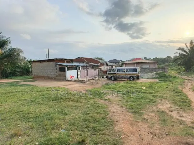 Plot for Sale at Asuofia Township ( 100*100) · Photo 1