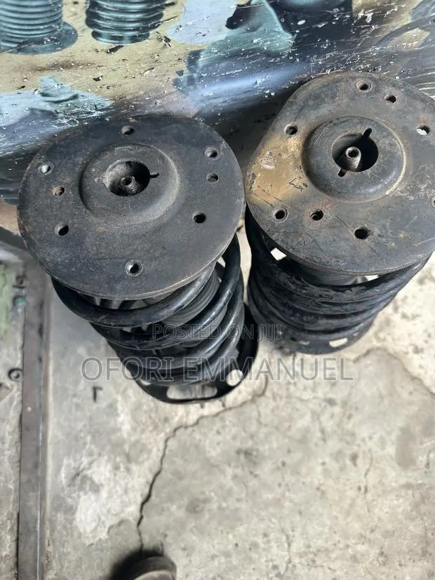 Ford Edge Front Shocks 2015-2019 · Photo 1