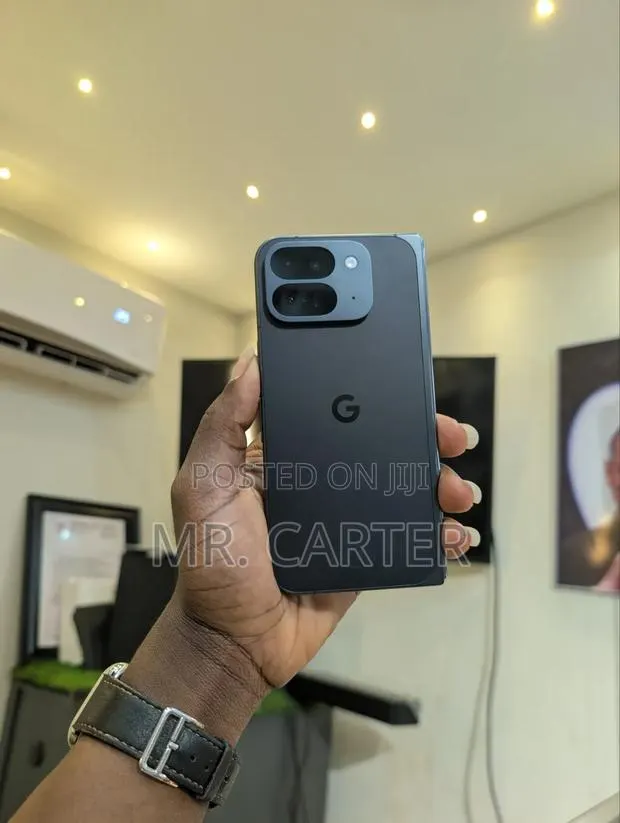New Google Pixel 9 Pro Fold 256 GB Black · Photo 1