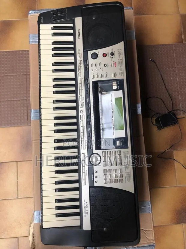 Yamaha Psr740 · Photo 1