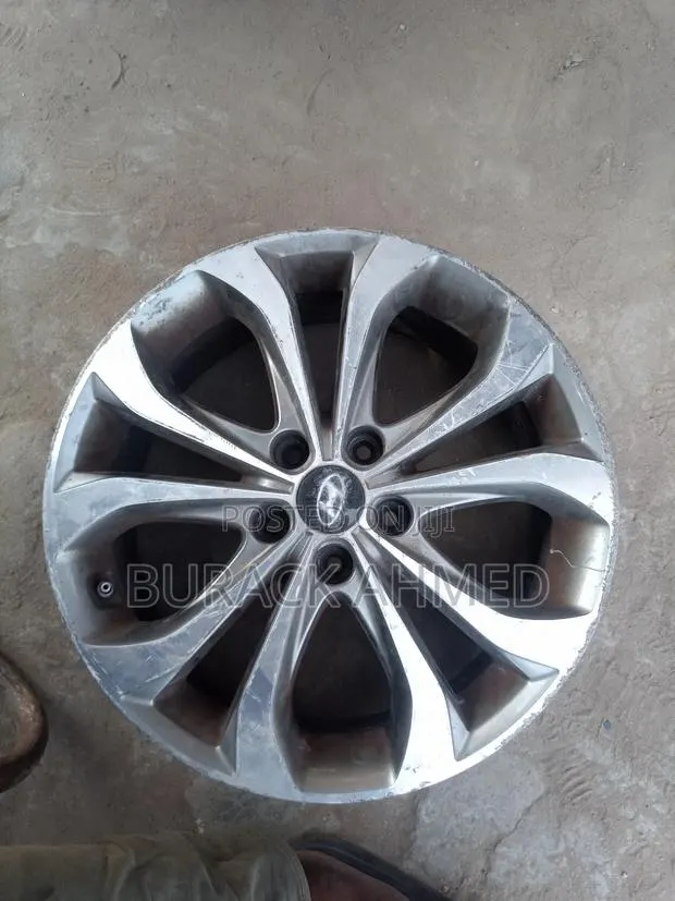 Hyundai Tucson and Santafe Rim 18 · Photo 1
