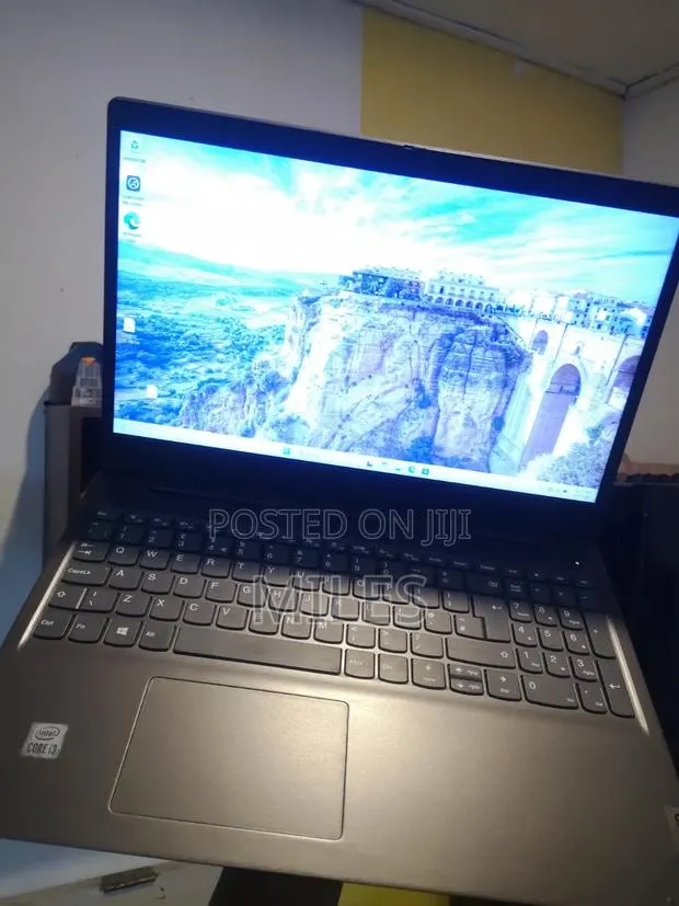 Laptop Lenovo Ideapad 3 8GB Intel Core i3 SSD 256GB · Photo 1