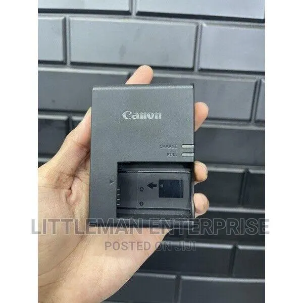Canon Battery Charger LP-E17 · Photo 1