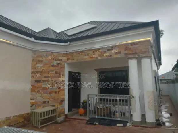3bdrm House in Adenta Maalejor, Malejor for sale · Photo 1
