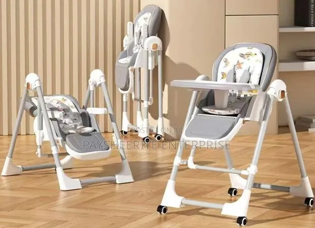 Strong and Affordable Baby High Chair · Photo 1