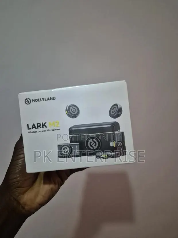 Hollyland LARK M2 Microphone Sealed in Box · Photo 1