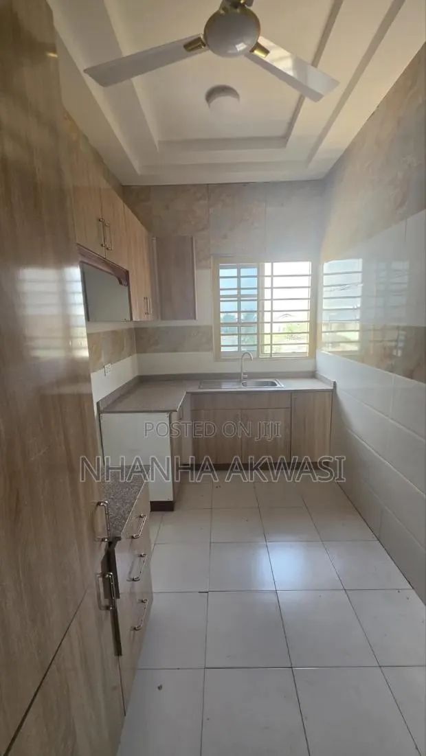 2bdrm Apartment in Klagon, Sakumono for rent · Photo 1