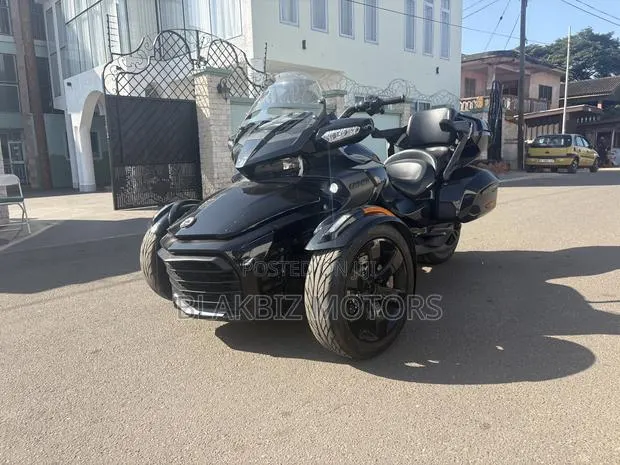 Can-Am Spyder F3-S 2018 Black · Photo 1