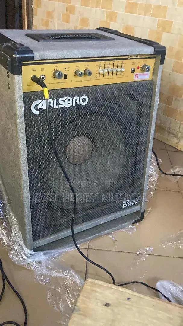 Carlsbro Bass Combo 15 · Photo 1