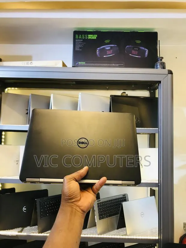 Laptop Dell Latitude E5270 8GB Intel Core i5 SSD 256GB · Photo 1