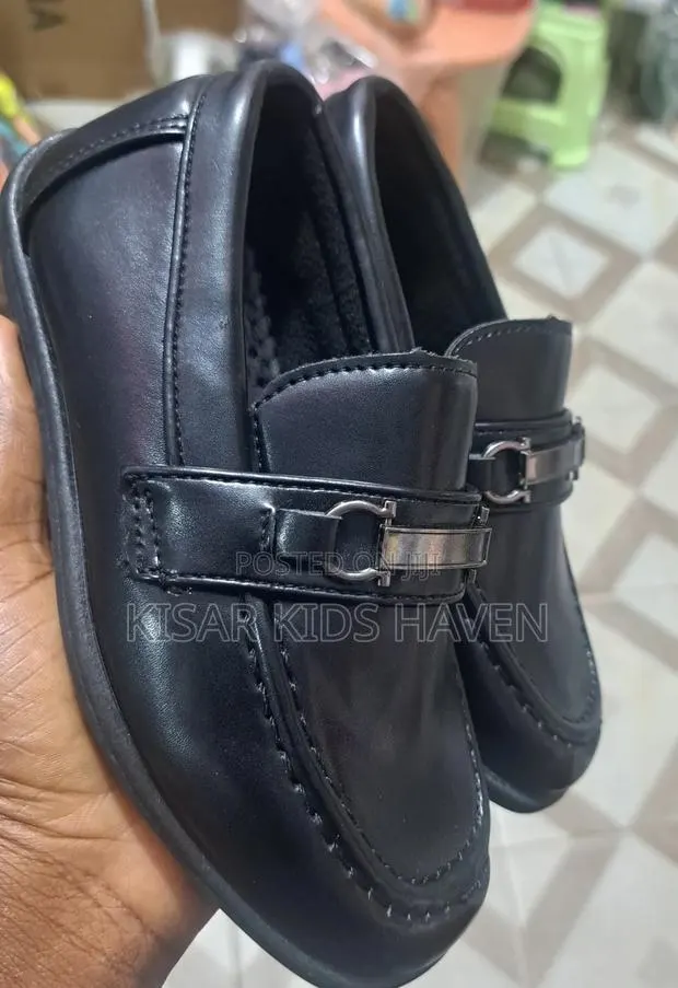 Boys Classy Shoe Size 29 ( Closed Size) · Photo 1