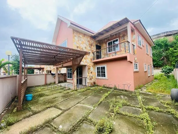 4bdrm House in Achimota Golf Hills, School Area for rent · Photo 1