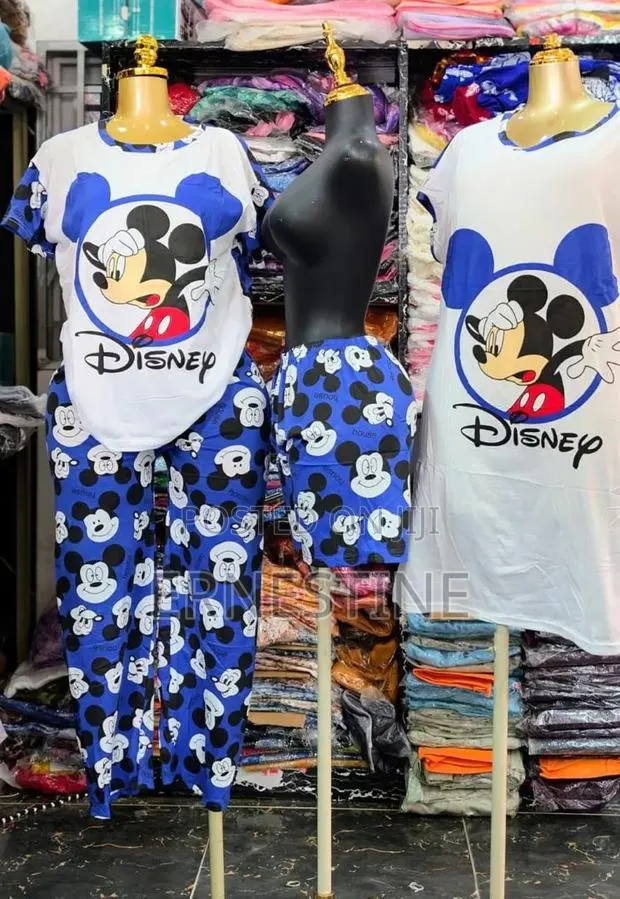 Lady's 4 in 1 Sleep Wear · Photo 1