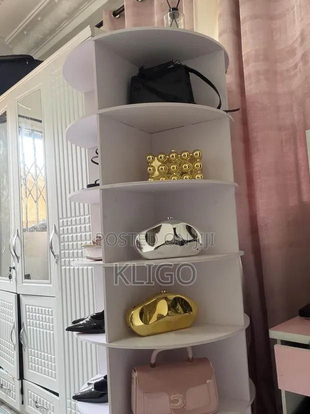 Rotating Shoe Rack · Photo 1