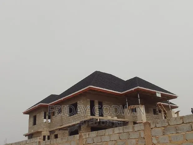 Black Euro Roofing Sheet · Photo 1