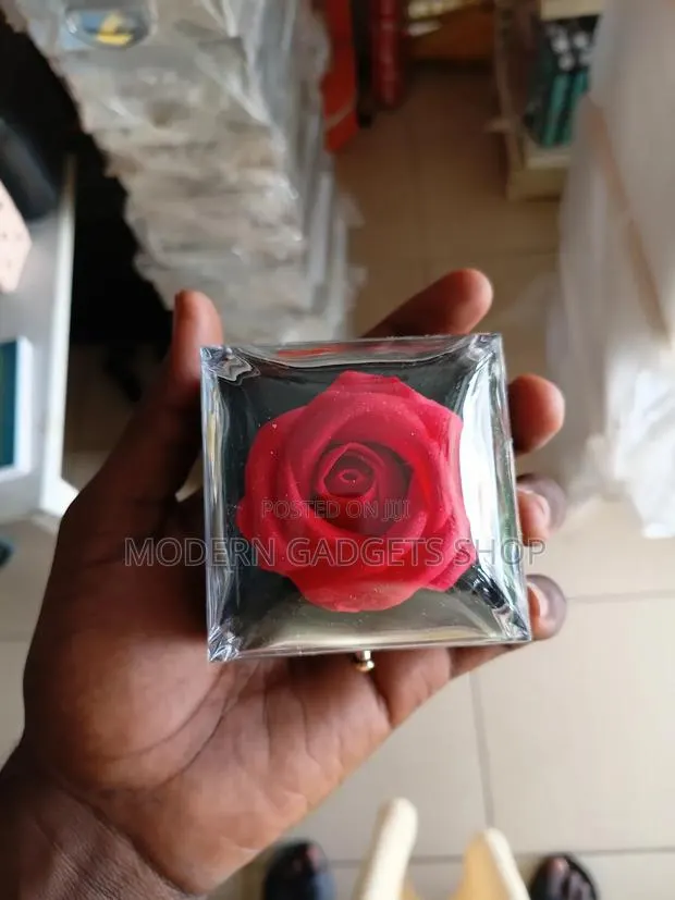Elegant Luxury Ring Box for Sale 💍🌹 · Photo 3