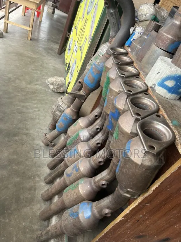 Toyota Corolla Catalytic Converter Available · Photo 1