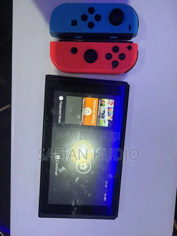 Nintendo Switch · Photo 1