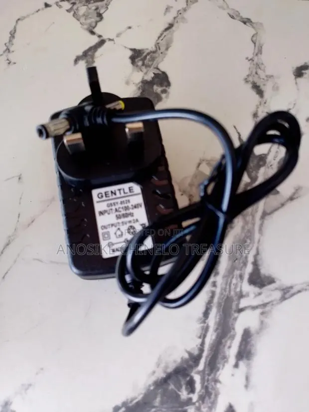 5v - 2a Original Ac Adapter · Photo 1