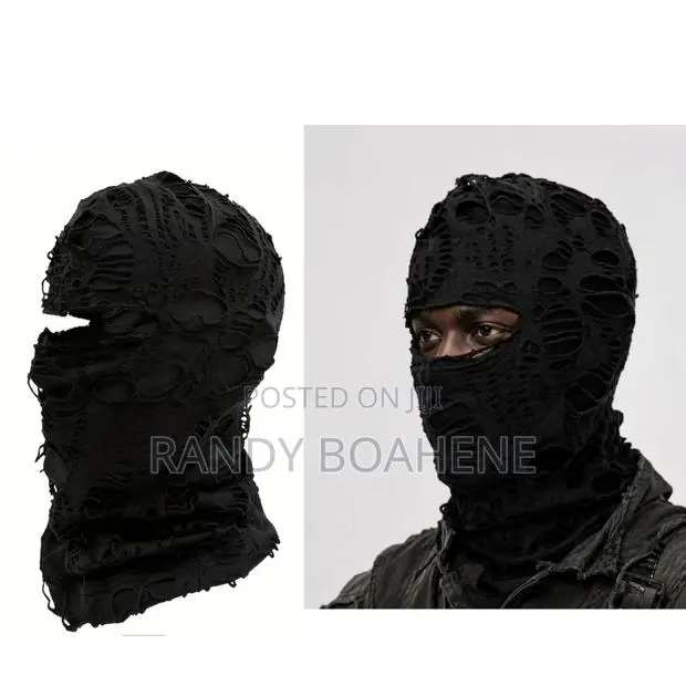 Obscura Balaclava · Photo 1
