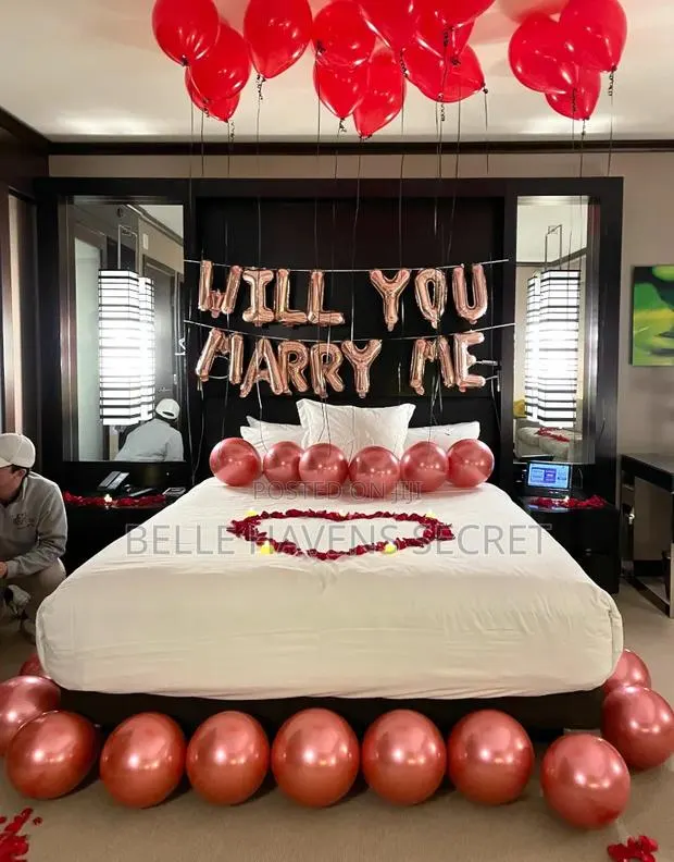 Hotel Room, Bedroom Surprise Decor · Photo 1