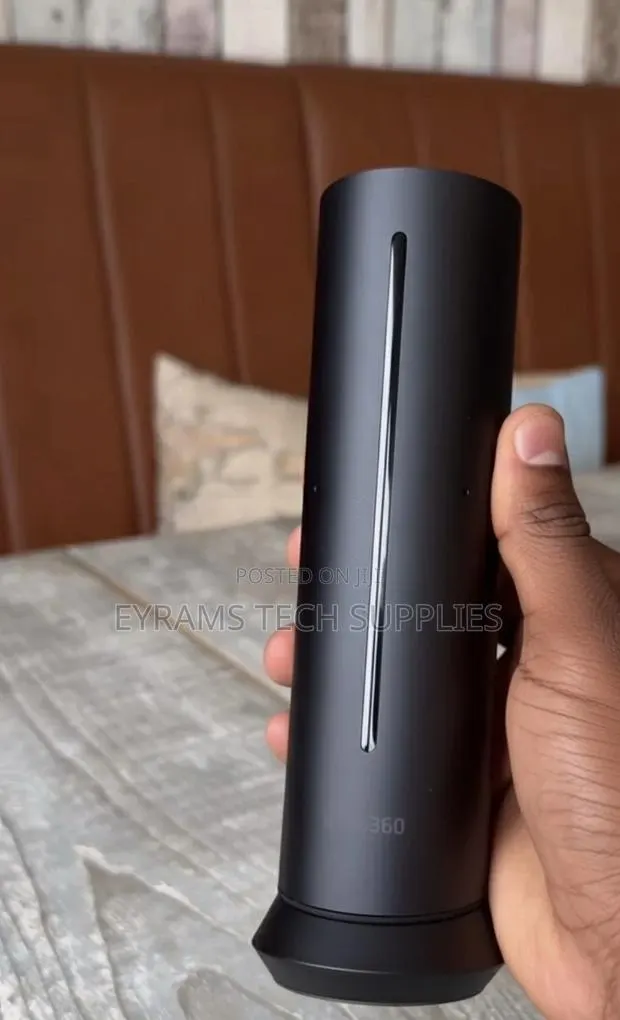 Insta360 Wave - Ai Speakerphone, Bluetooth, Voice Recorder · Photo 1